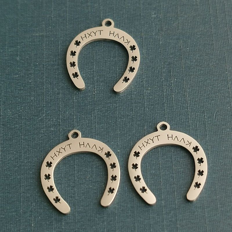 DIY retro titanium steel pendant horseshoe accessories accessories wholesale manufacturers direct sales
