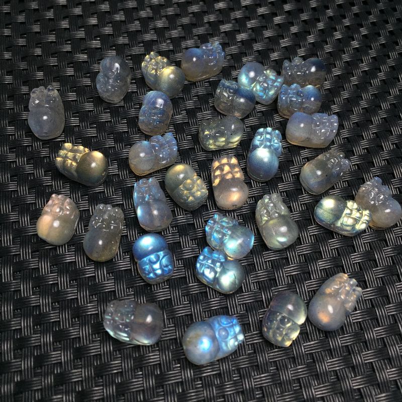 The natural grey moonlight PI Xiu bracelet with bright crystal jewelry has an extremely beautiful hole color, each one blue Application Scenario