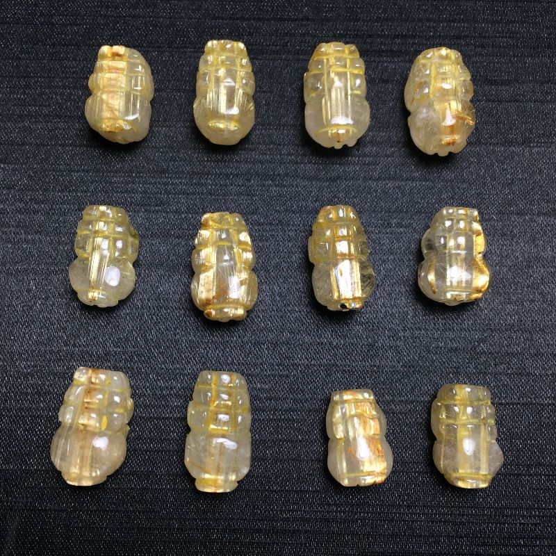 The bright and colorful crystal jewelry, natural gold hairline crystal PI Xiu bracelet, each hole follows the hairline and is exquisitely carved details Picture