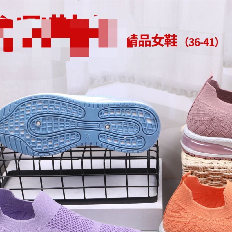 Wholesale All Comfortable Soft Sole Casual Shoes Breathable Shoes New Fashion Shoes Sports Shoes 21 details Picture