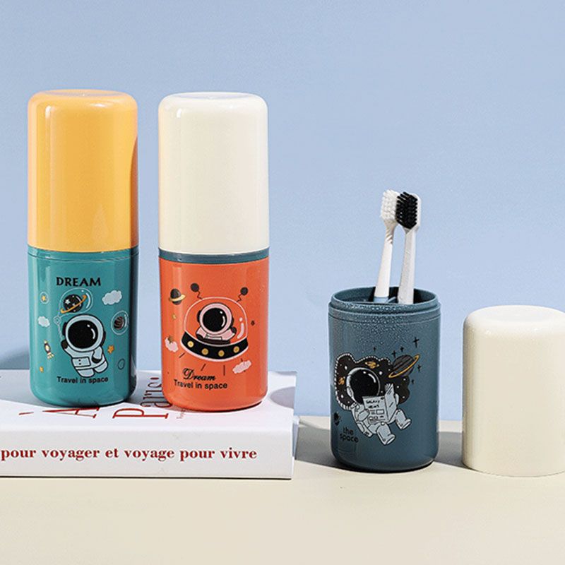 Fashionable travel washbasin cup, multi-functional brushing cup, toothbrush box, mouthwash cup, toothbrush storage box, portable set Application Scenario