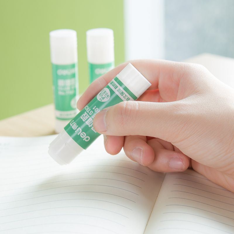 Deli 7101 Solid Adhesive Application Scenario