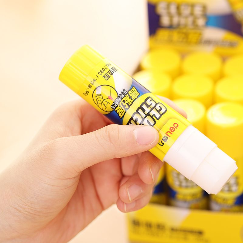 Deli 7093 solid adhesive Application Scenario