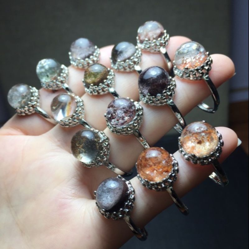 Bright crystal jewelry, natural green ghost stone copper set open ring Application Scenario