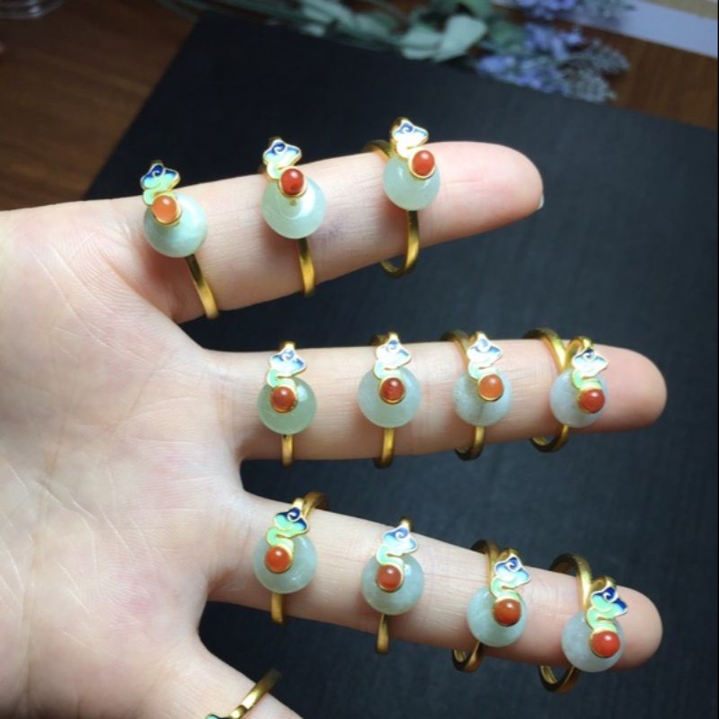 Bright crystal jewelry, natural jade, peace clasp, copper setting, open ring Application Scenario