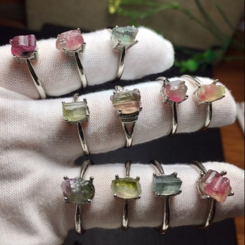 The bright crystal jewelry natural tourmaline rough stone copper set open ring is so beautiful Specification image