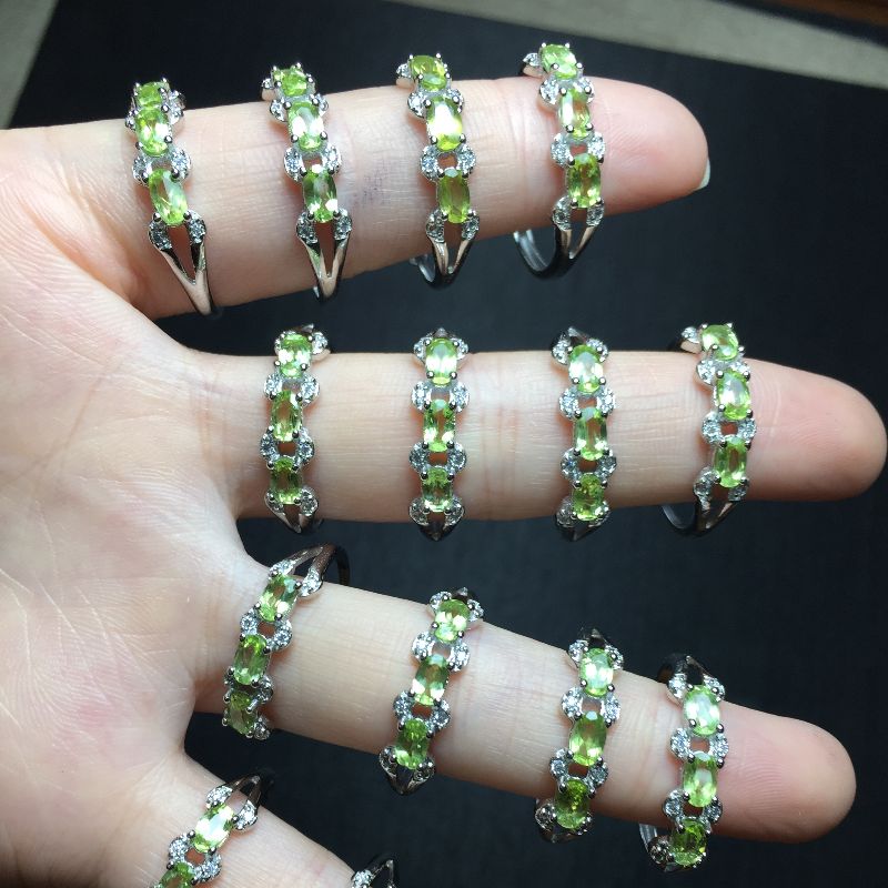 Bright crystal jewelry, natural sea grape stone copper set open ring Item Picture