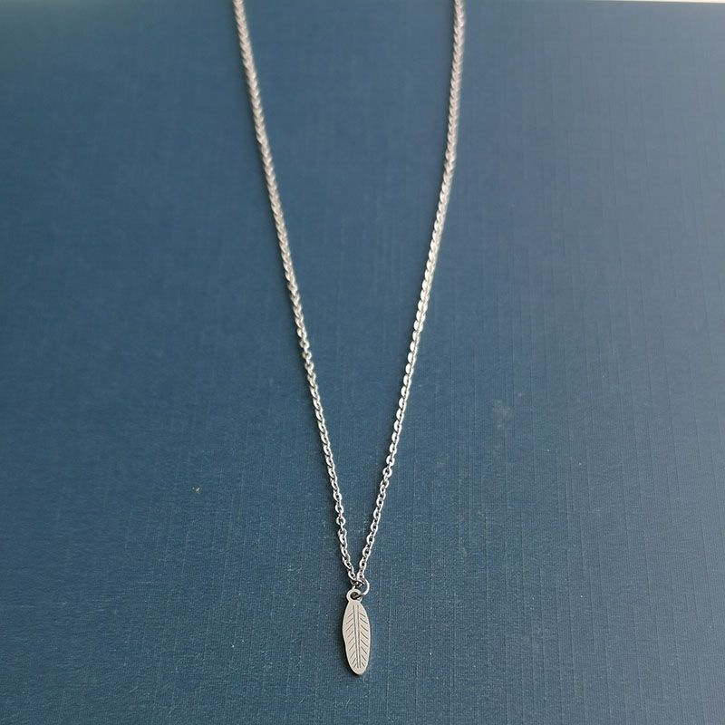 Stainless steel leaf pendants, leaf tags, bracelets, necklaces, anklets, diy jewelry accessories, wholesale details Picture