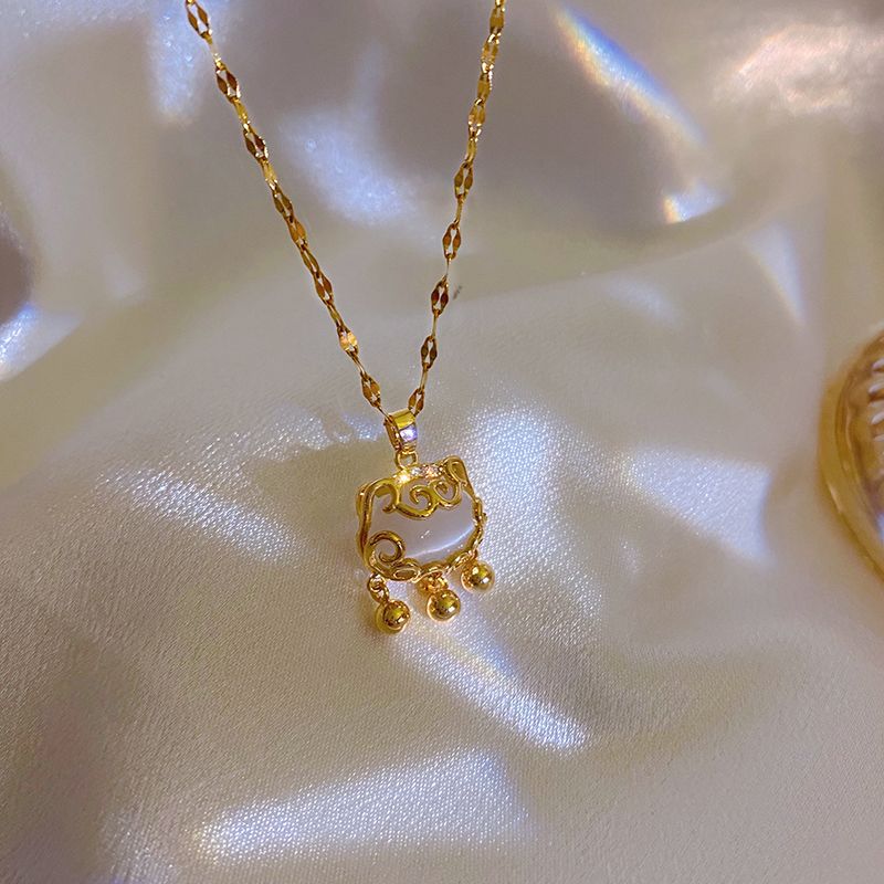 Korean version titanium steel cat's eye stone Xiangyun Longevity lock necklace for women, 2021 new style trendy and light luxury collarbone chain Specification image