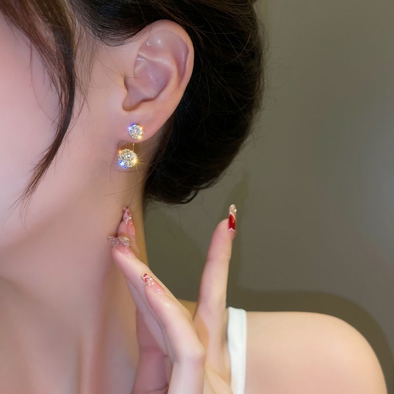 The multi-style grid zircon round stud earrings are a unique and trendy accessory for women with a light luxury and high-end feel in 2021 details Picture