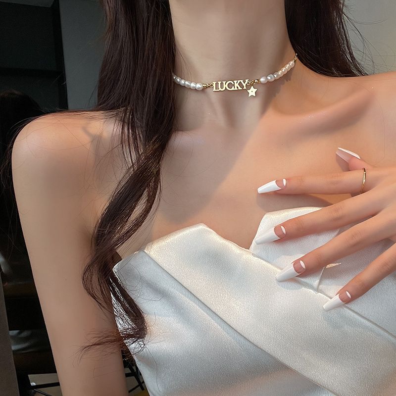 Natural freshwater pearl necklace for women, 2021 new trendy, light luxury and niche collarbone chain neck accessory, summer necklace details Picture