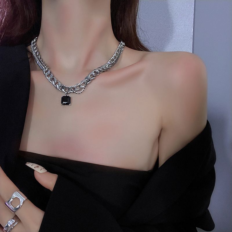 Light luxury sparkling diamond necklace, women's autumn Instagram trendy hip-hop multi-layer chain layering, no color fading collarbone chain, hot girl accessory details Picture