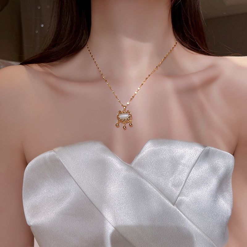 Korean version titanium steel cat's eye stone Xiangyun Longevity lock necklace for women, 2021 new style trendy and light luxury collarbone chain details Picture