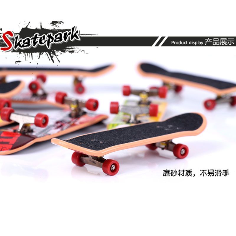 Plastic finger skateboard set fingertip mini skateboard boys and girls gift items educational toys table toys creative Specification drawing