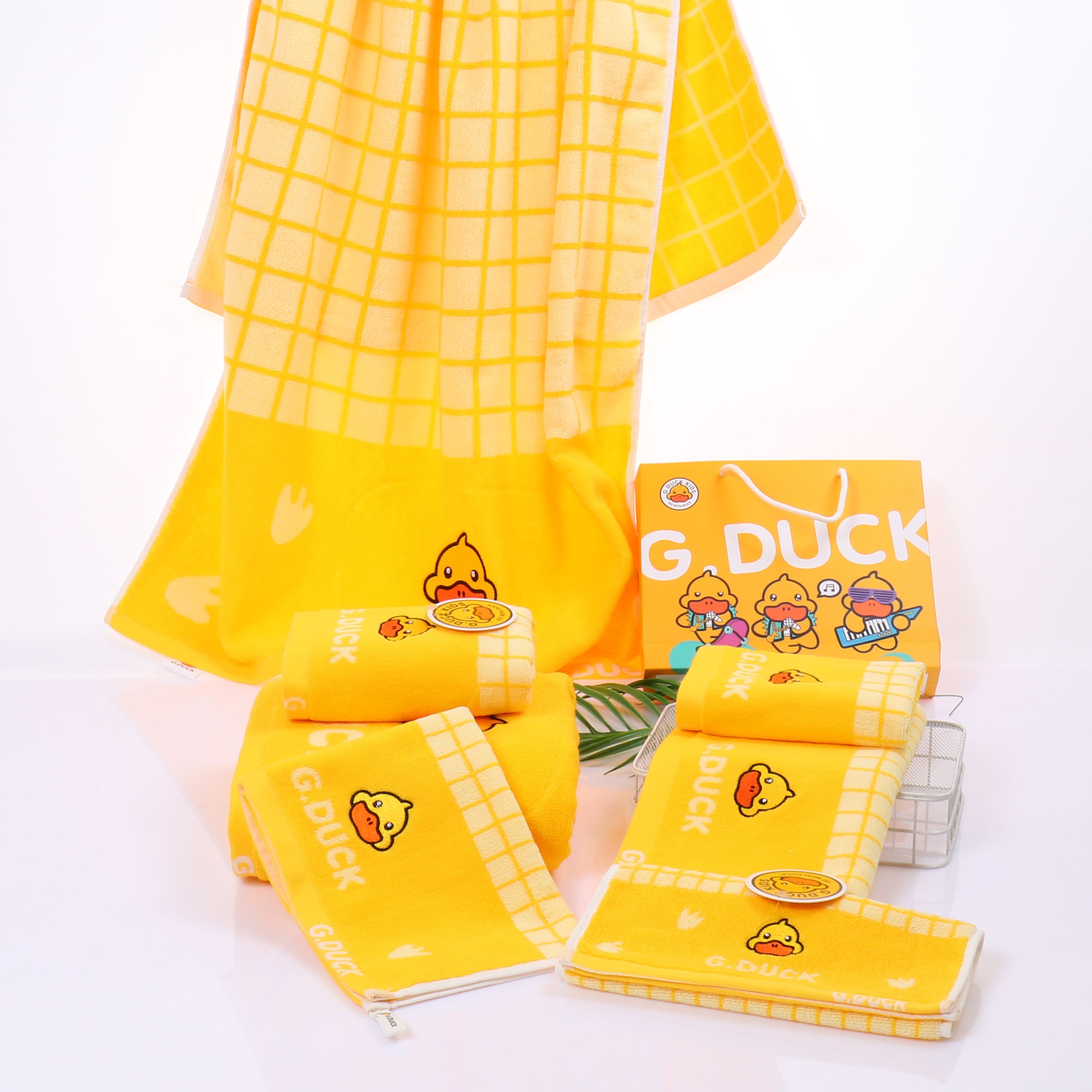 G.DUCK Little Yellow Duck Single Bath Towel Series Pure cotton bath towels absorb water, do not fade or shed hair. Gift company, welfare, supermarket exclusive sale pic 2