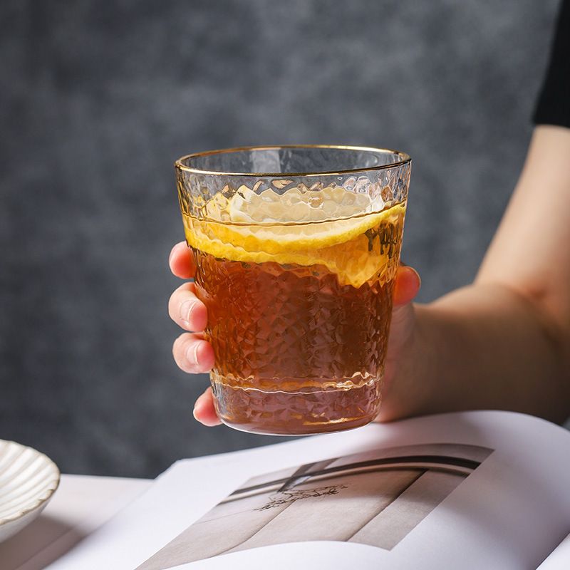 Japanese-style golden edge hammer-patterned cup, transparent juice and milk glass cup set, Instagram-popular household ice water cup Application Scenario