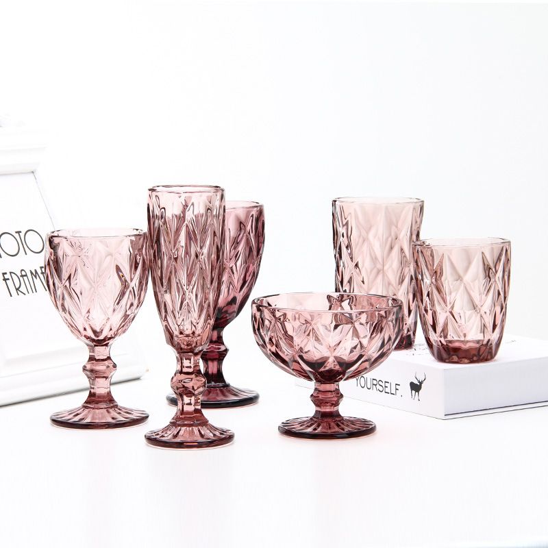 A 7-piece set of European-style retro diamond-shaped embossed glass cups, wine glasses, rim cups and colored highball cups from the manufacturer Application Scenario