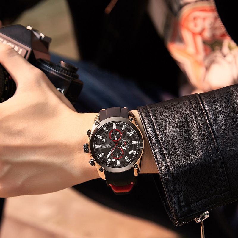 The brand megir men's watch is a multi-functional chronograph sports silicone men's quartz sports watch Application Scenario