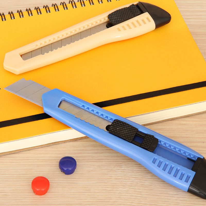 Deli 2003 Utility knife Item Picture