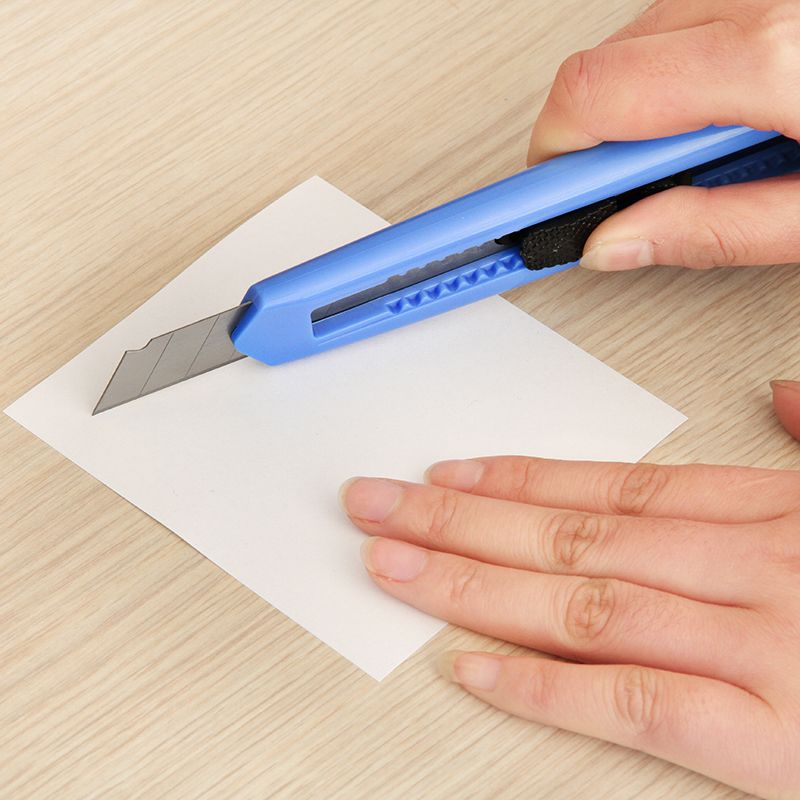 Deli 2003 Utility knife Application Scenario