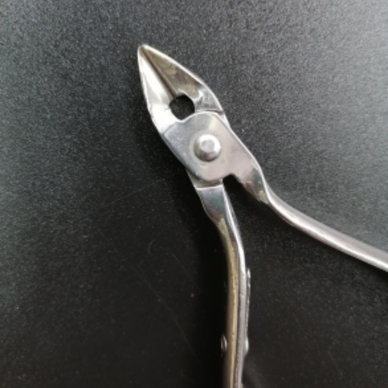 Dead skin pliers are electroplated with stainless steel details Picture