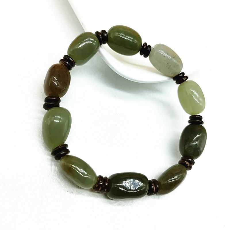 Hetian jade multi-treasure bracelet for men and women, white jade, green jade, blue and white porcelain, sugar jade multi-treasure bracelet Application Scenario