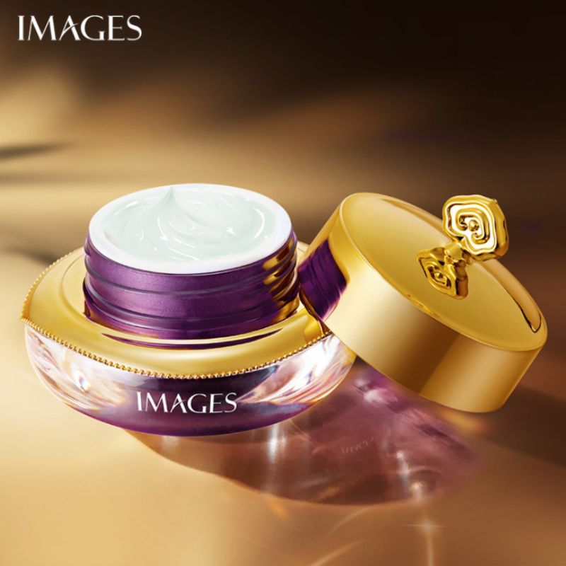 Image Skin whitening and freckle removing cream to improve dry skin moisturizing and fading freckle removing cream to repair moisturizing face cream Application Scenario