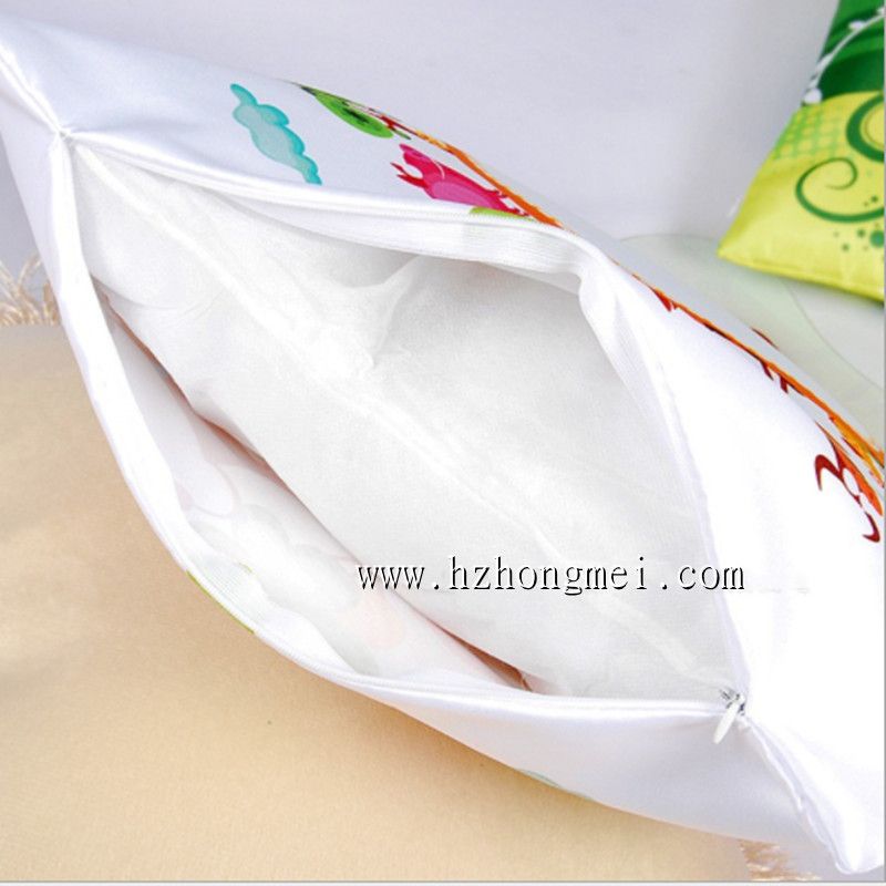 Heat transfer white polyester fabric printed edge pillowcase, heat transfer cushion, sofa cushion, seat cushion, heat transfer throw pillow Application Scenario