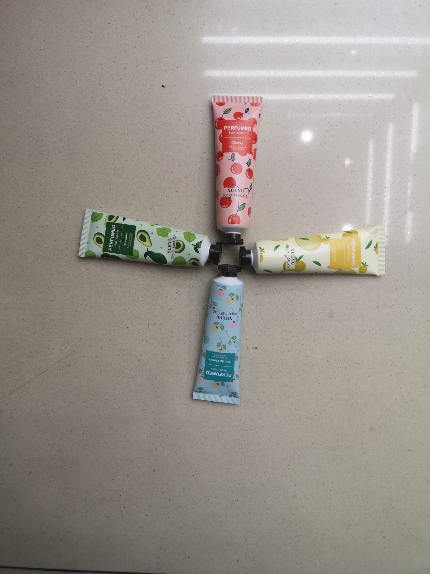 雪妤花香系列护手霜.