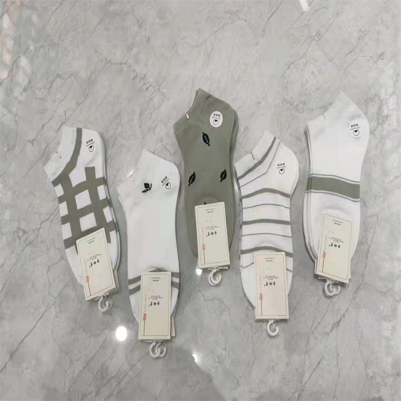 Autumn and winter socks in the tube socks Korean tide thickened with plush warm towel stockings winter thick socks deodorant 09 thumbnail