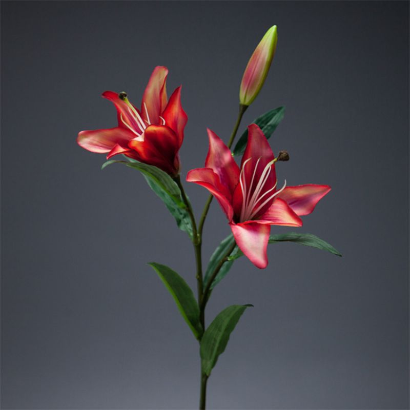 New 3-head mini lily home hotel wedding shooting props, hand-held artificial flowers, fake flowers, silk flowers Application Scenario
