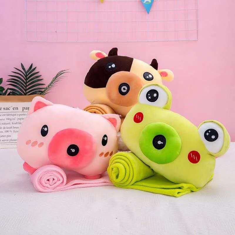 创意泡泡机空调被毛毯抱枕二合一卡通小牛青蛙小猪四季毯厂家直销