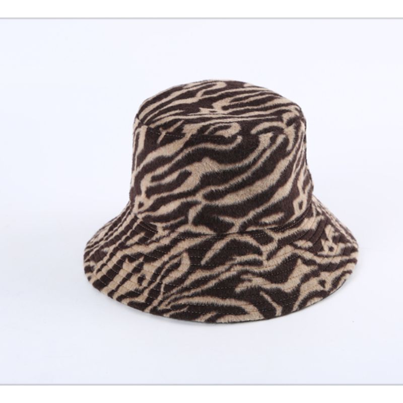 Autumn And Winter Pu+ Polyester Double-Sided Fisherman Hat Hat Fashion Hat Three Colors In Stock details Picture