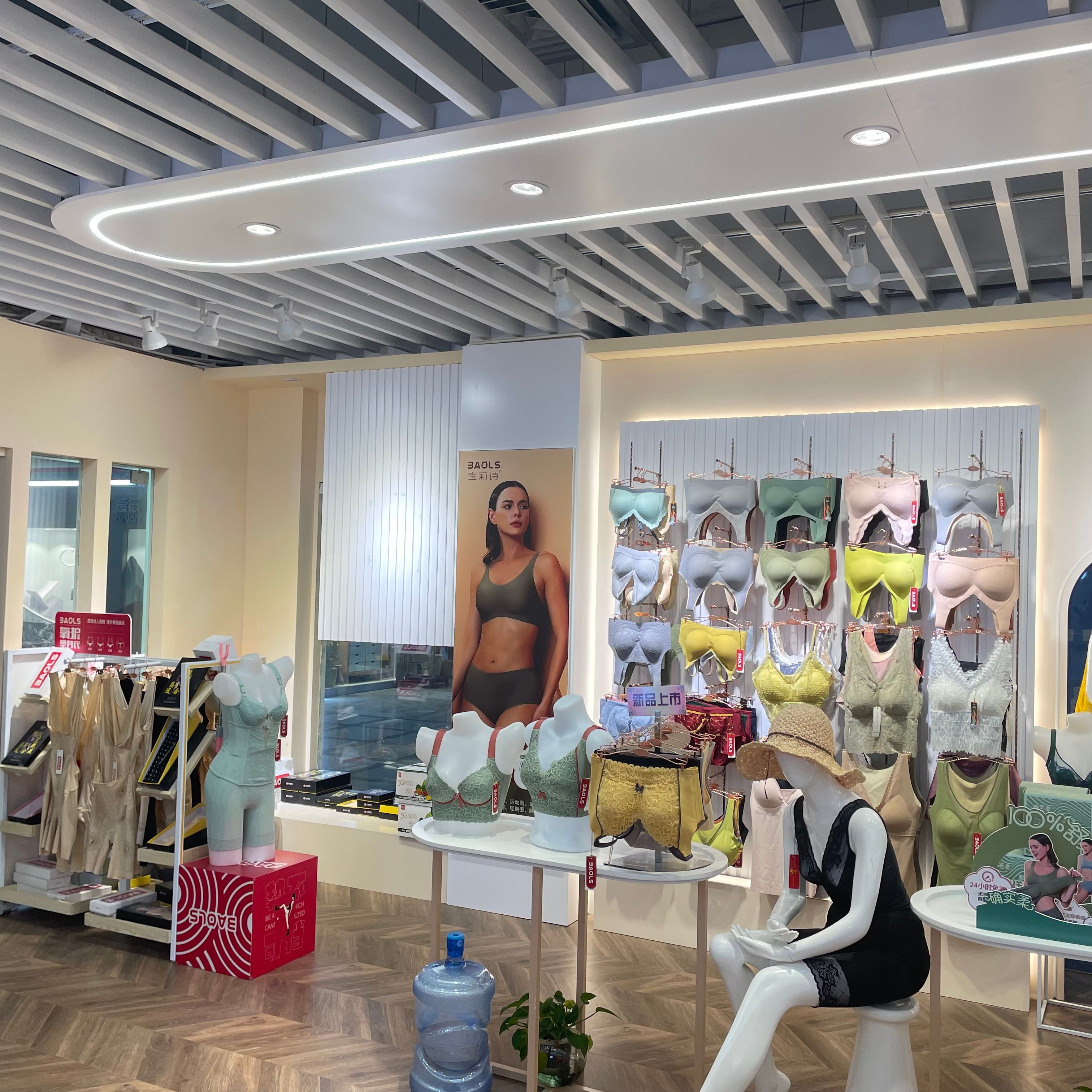 Kehan Clothing Store describe pic - 1