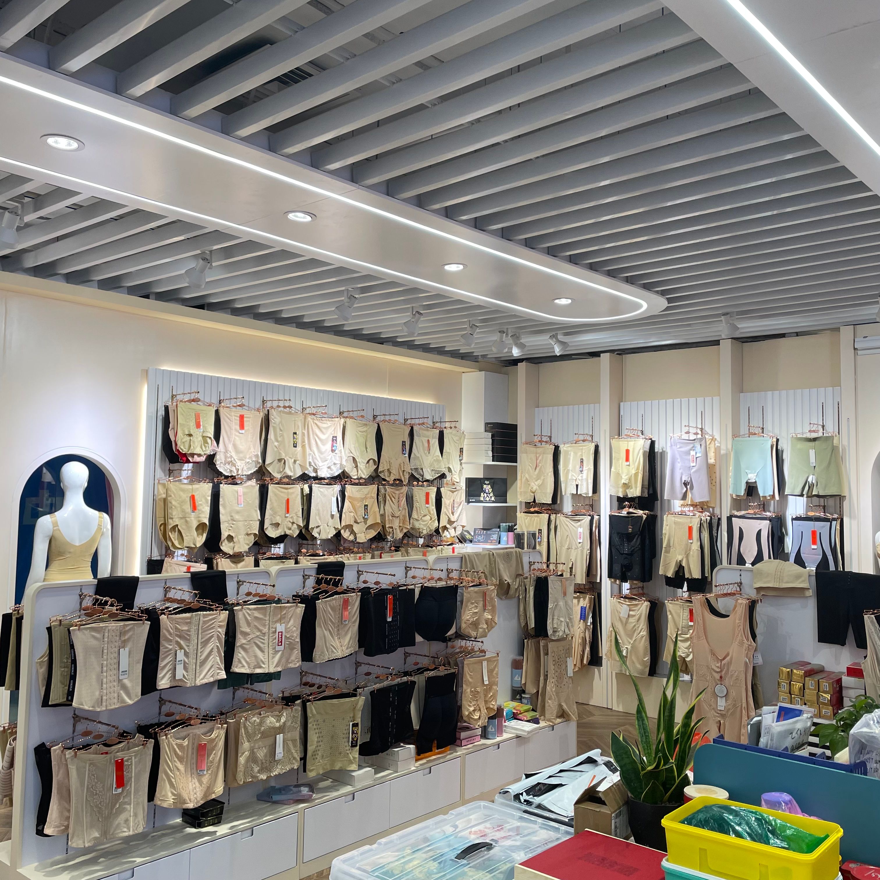 Kehan Clothing Store describe pic - 4