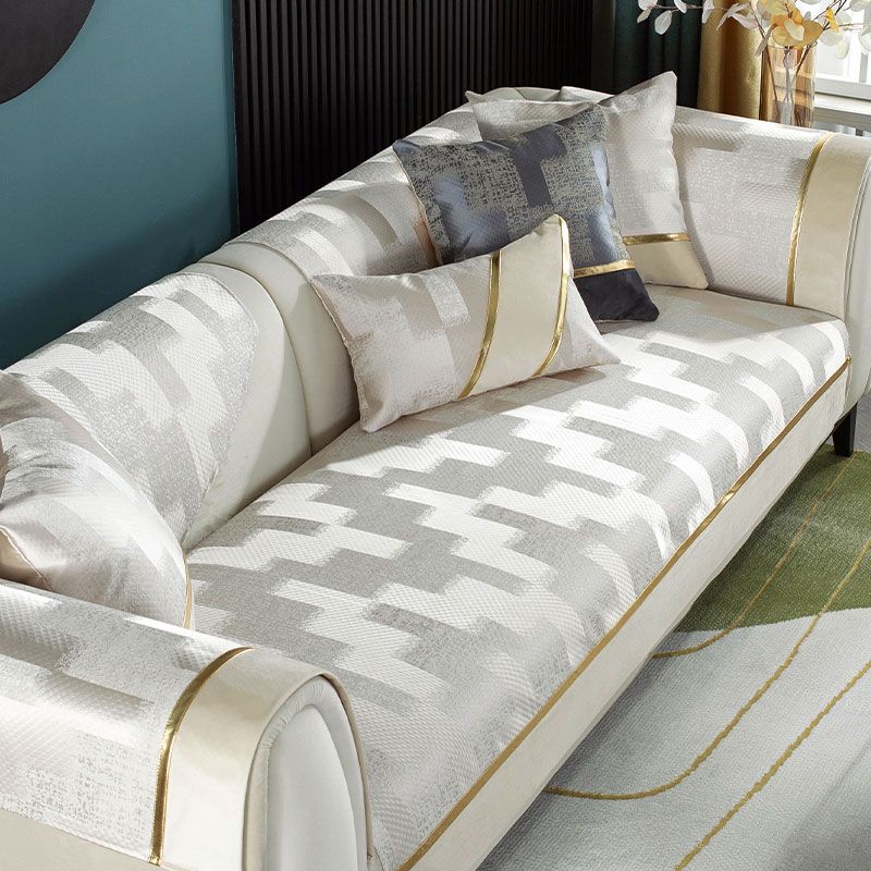 Modern light luxury all-season sofa cushions Specification image