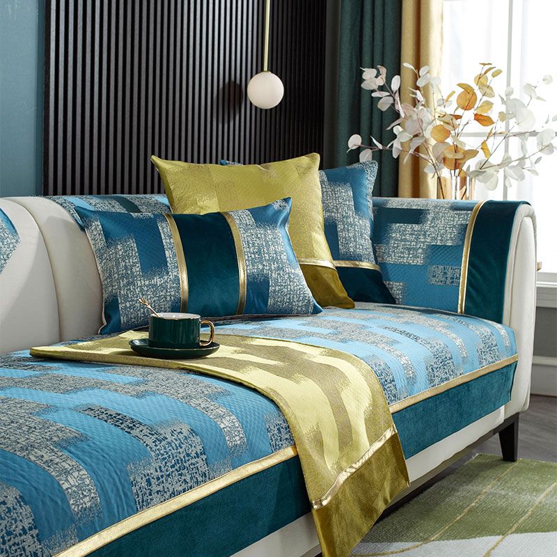 Modern light luxury all-season sofa cushions details Picture