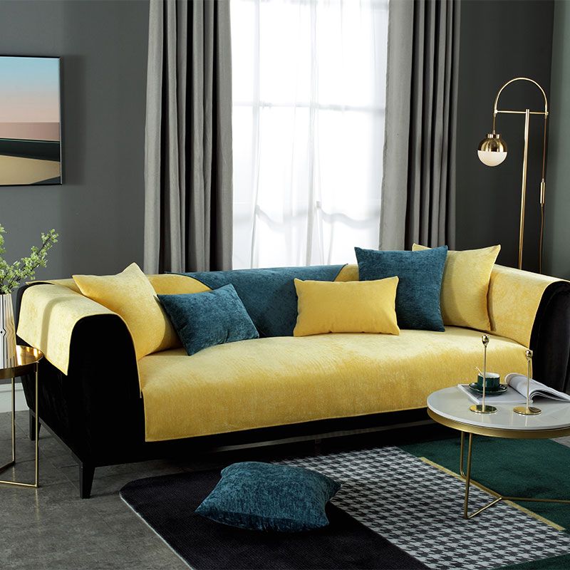 Simple Solid Color Sofa Cushion details Picture