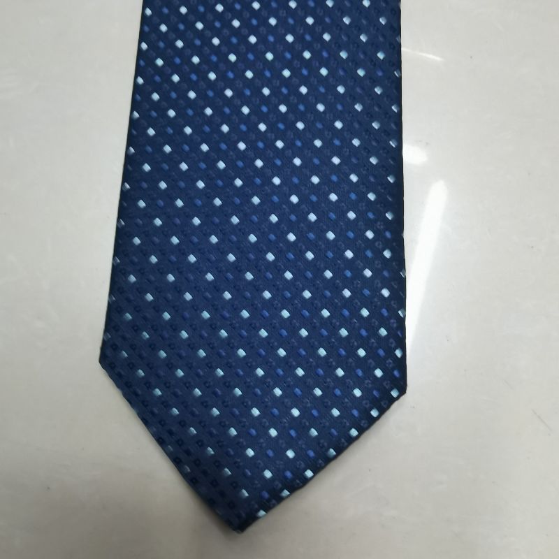 Microfiber tie detail image 1