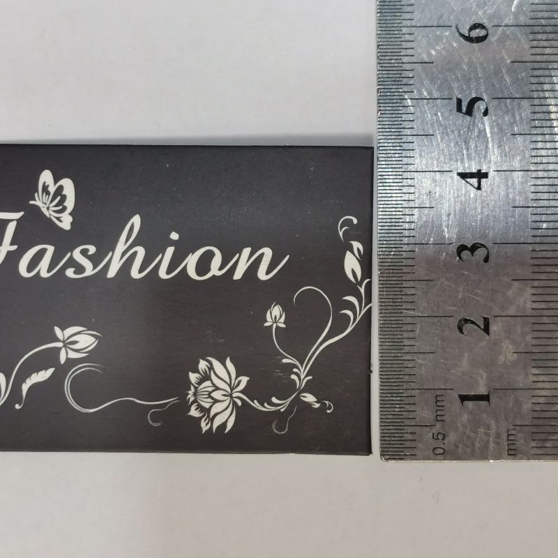 Clothing and accessories tags details Picture
