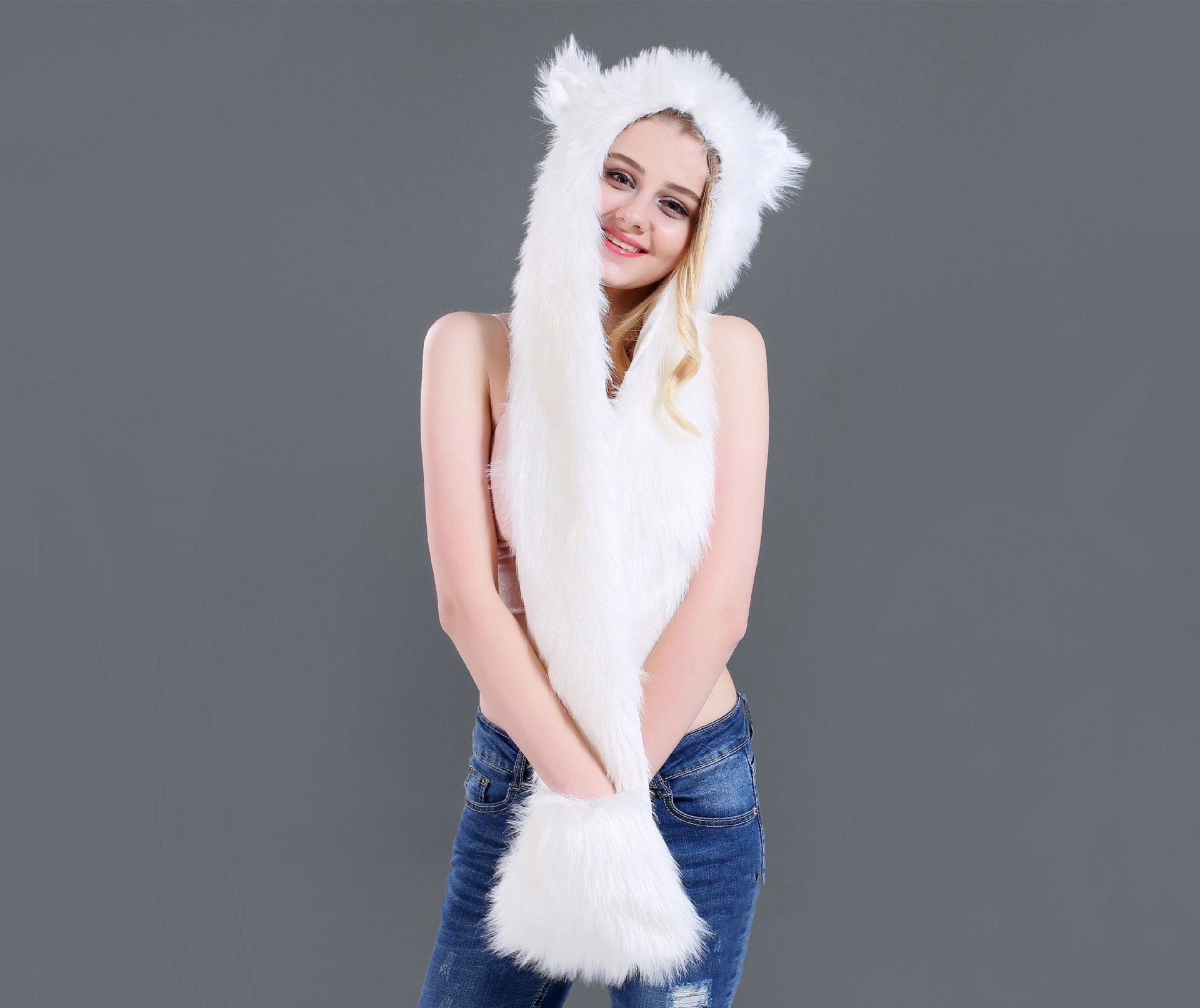 简约围巾/围巾帽子/动物帽子白底实物图