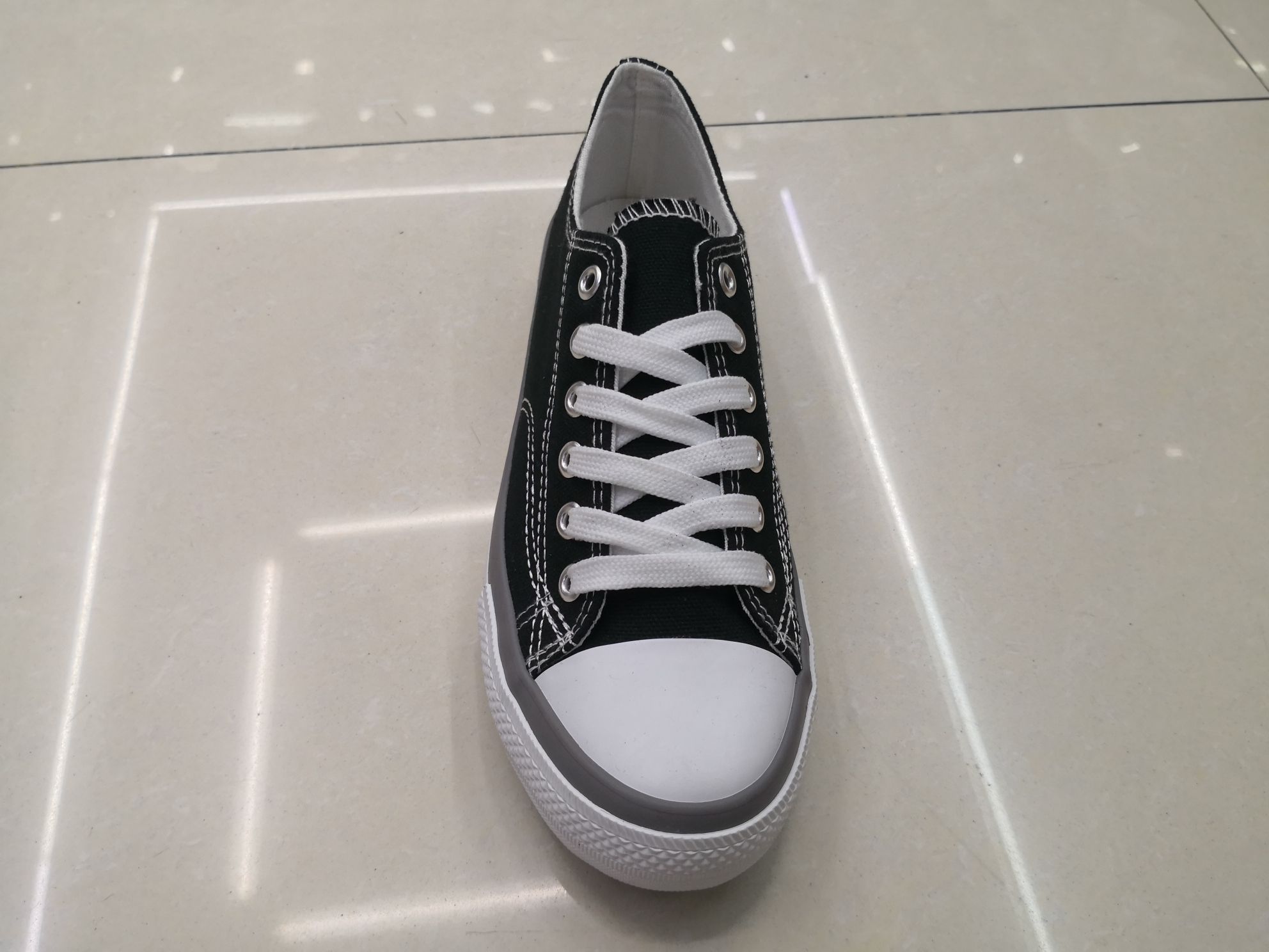 Low Top Casual Canvas Shoes For Spring 2022 Application Scenario