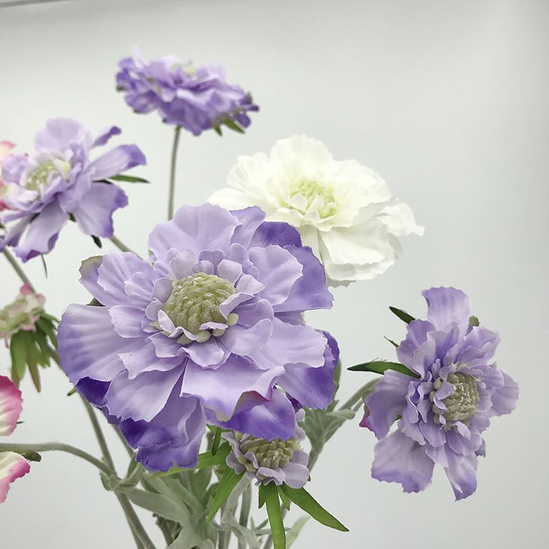 High-quality artificial flowers such as wheat straw chrysanthemum, blue potted flower, pine, Cordyceps, and chrysanthemum, as well as combination materials for living room, dining table, and vase floral art details Picture
