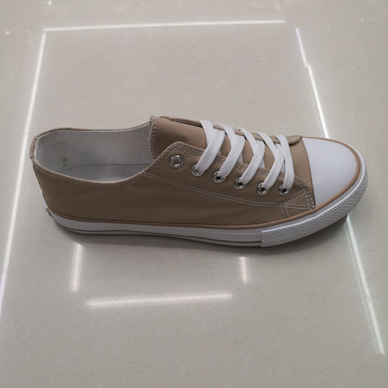 Low Top Men's Espadrilles Spring 2022 full figure