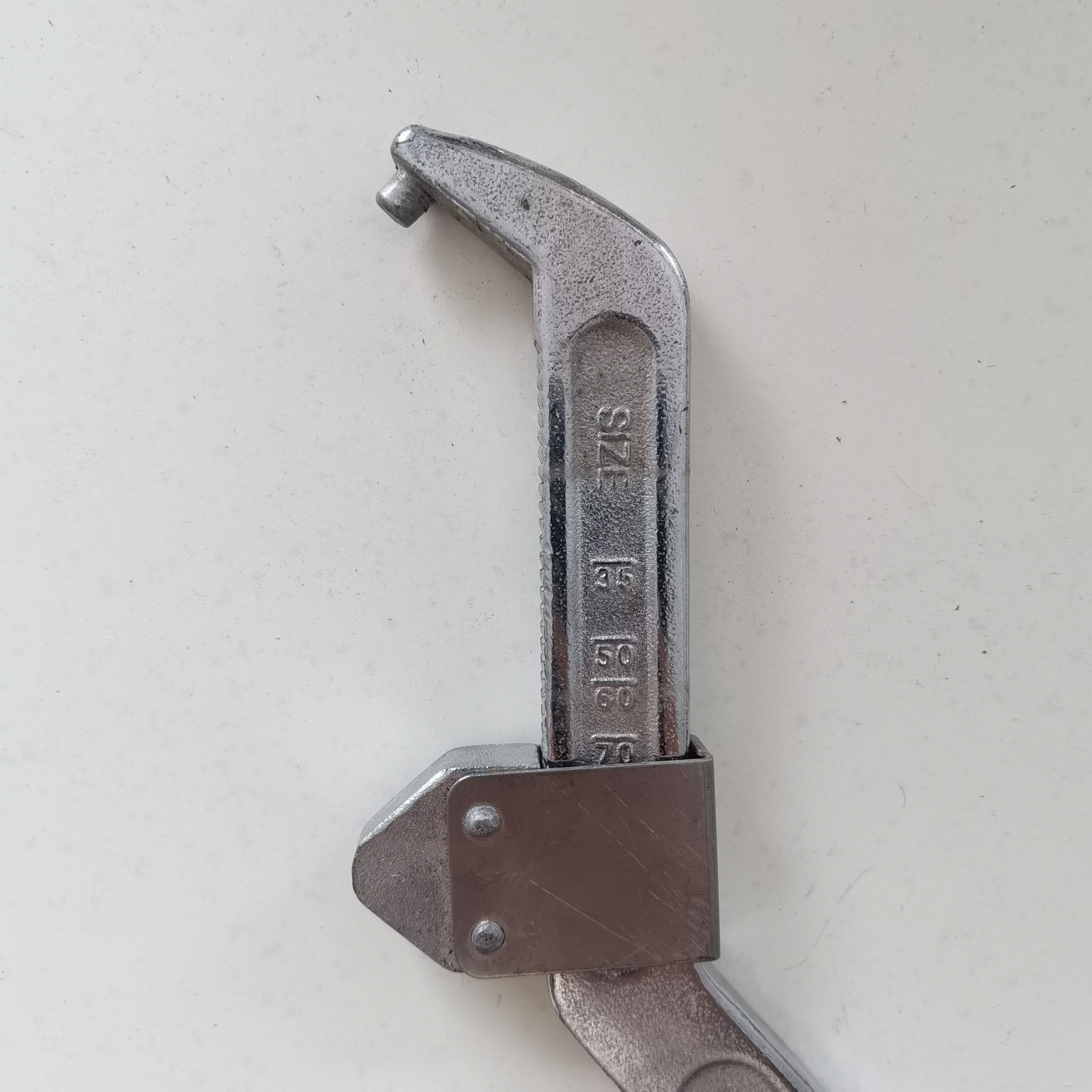 Hook wrench mold wrench Application Scenario