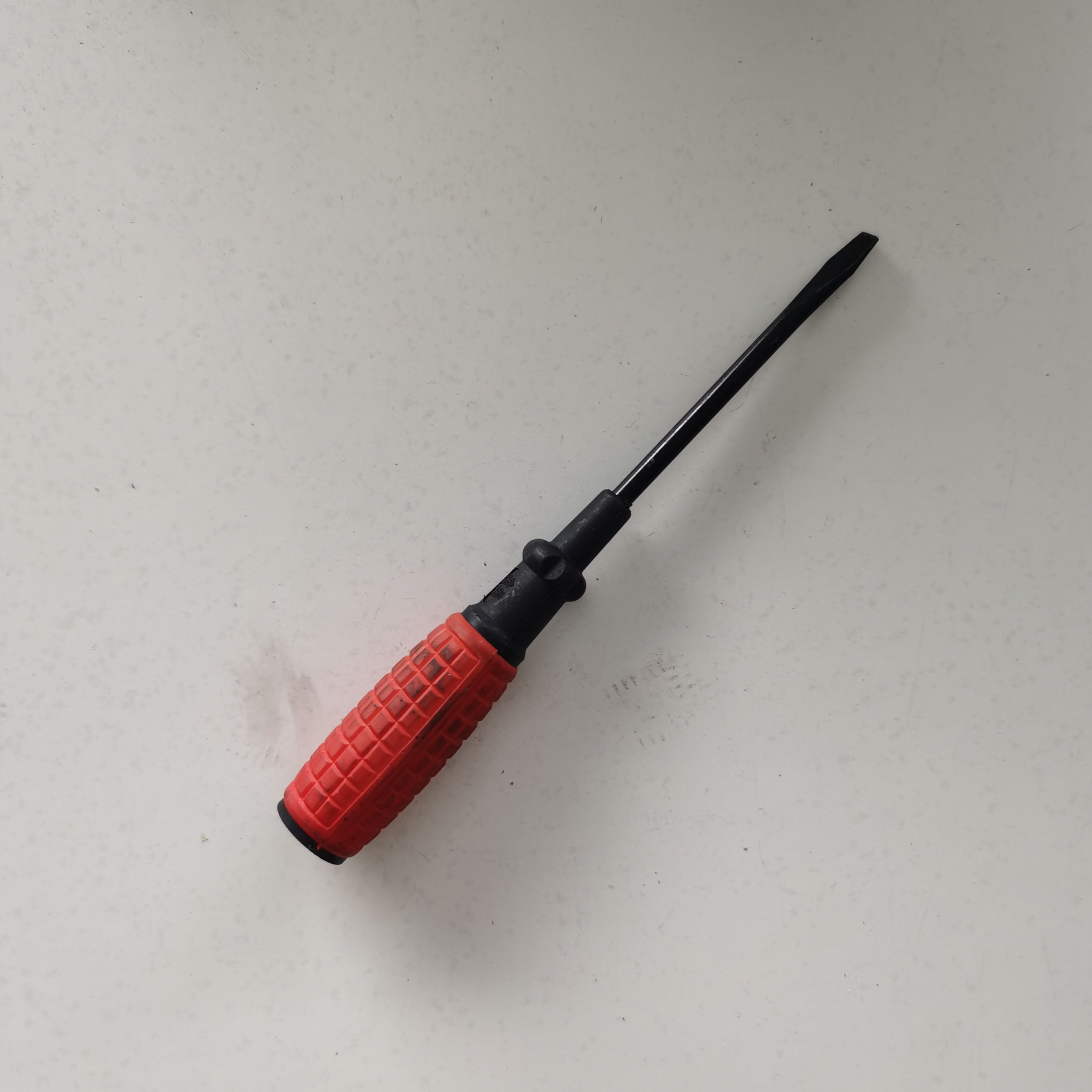 Flat-head screwdriver Application Scenario