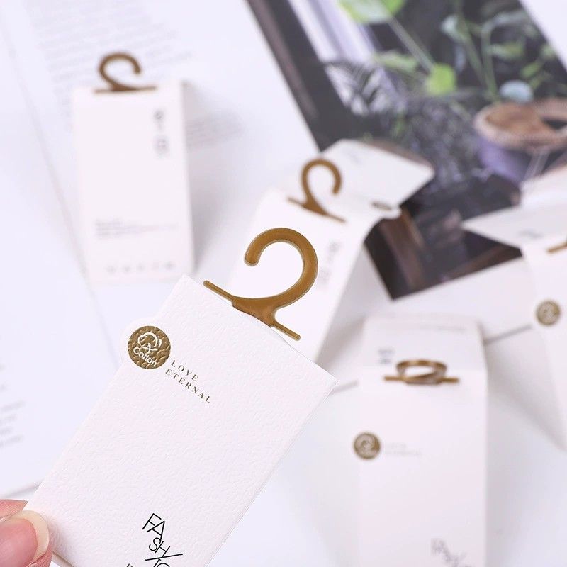 袜卡商标细节图