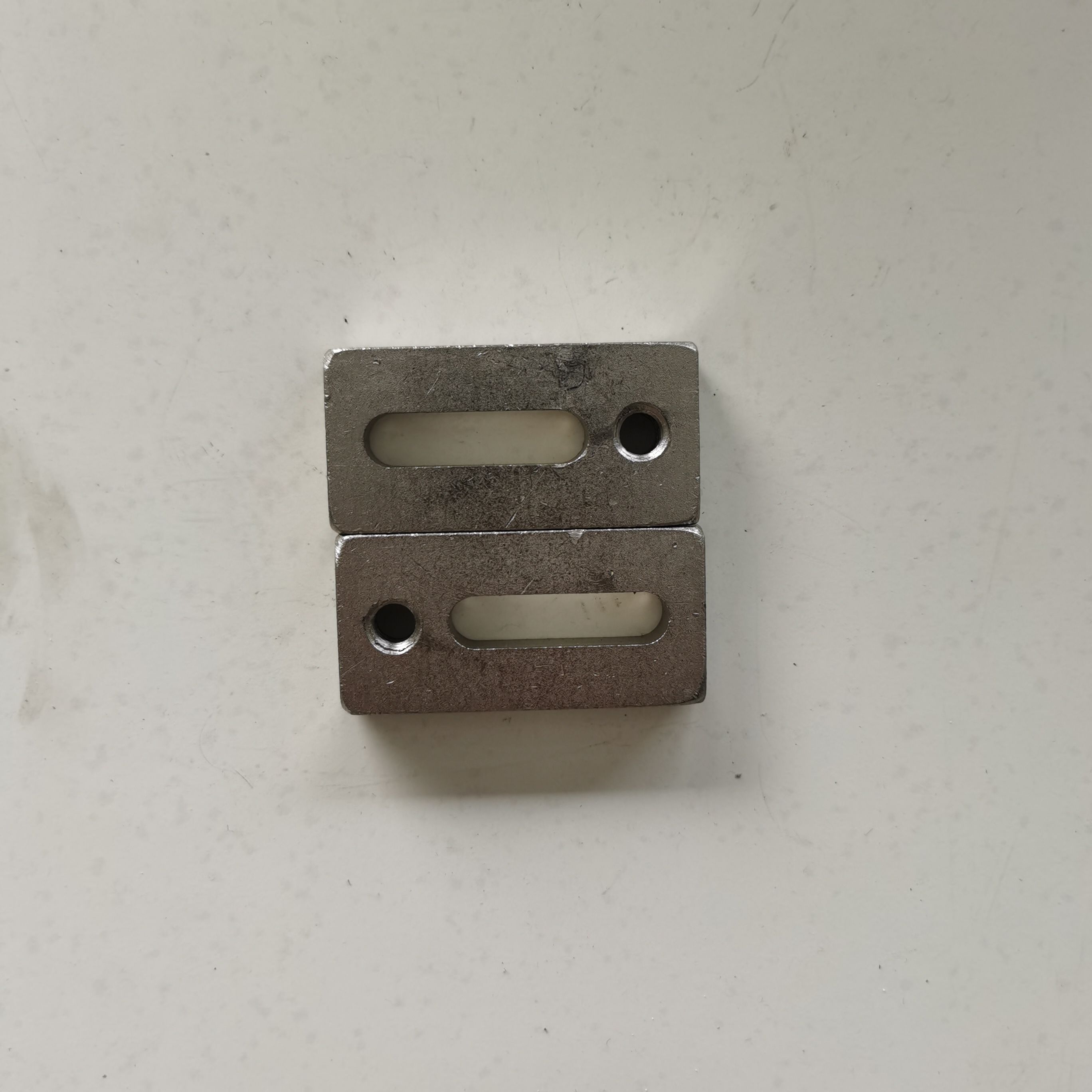 Ultrasonic mold pressure plate