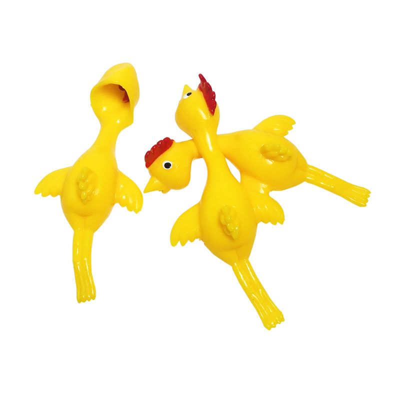 A soft rubber toy for the fun prank of shooting chickens is selling well at a chicken stall Specification image