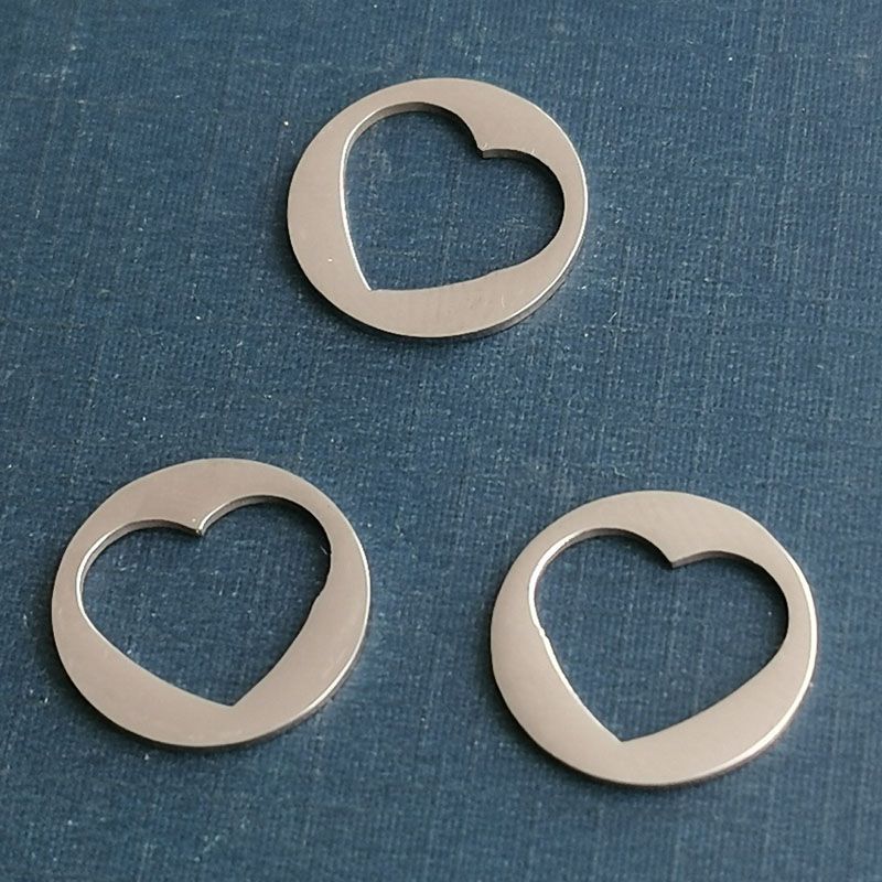 diy finely polished accessories, hollow heart bracelet pendant, engraved heart ring, steel and gold in stock